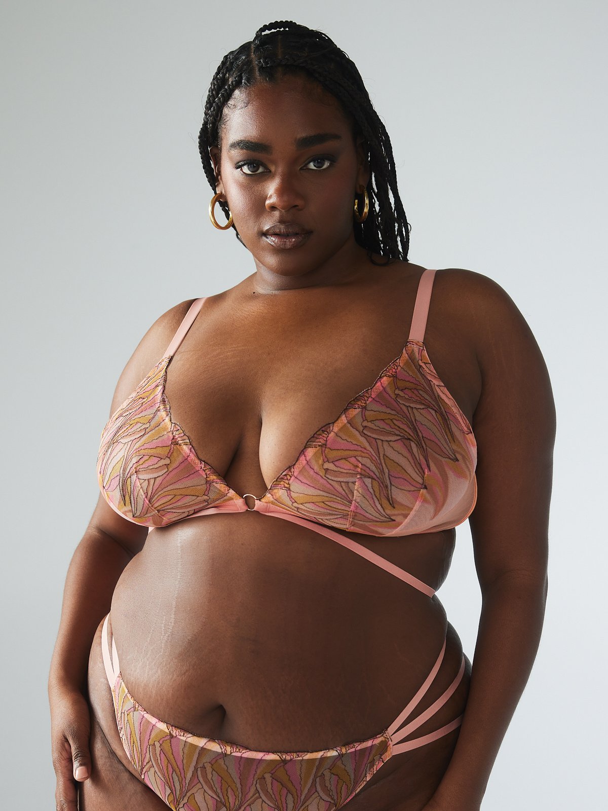 BENEATH-THE-SURFACE-EMBROIDERED-TRIANGLE-BRALETTE-BB2355249-6623-1-1200×1600