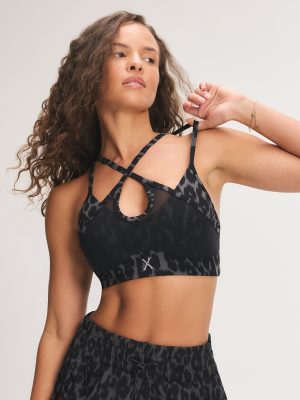 City Girl Hike Low-Impact Sports Bra