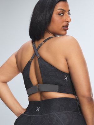 Cool Curves High-Impact Zip-Up Sports Bra