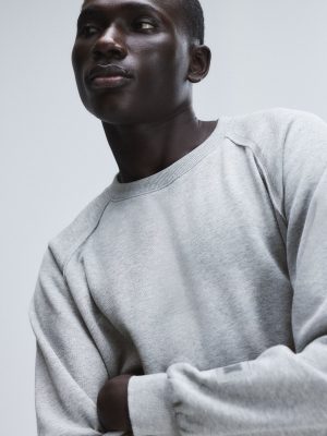 Essential Fleece Sweatshirt