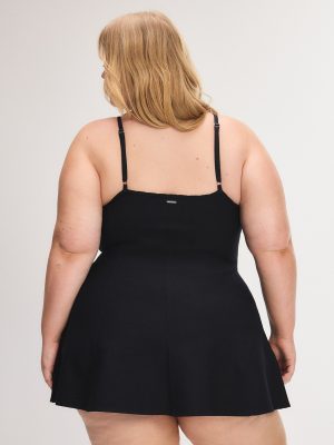 Flirty Figure Mini Dress