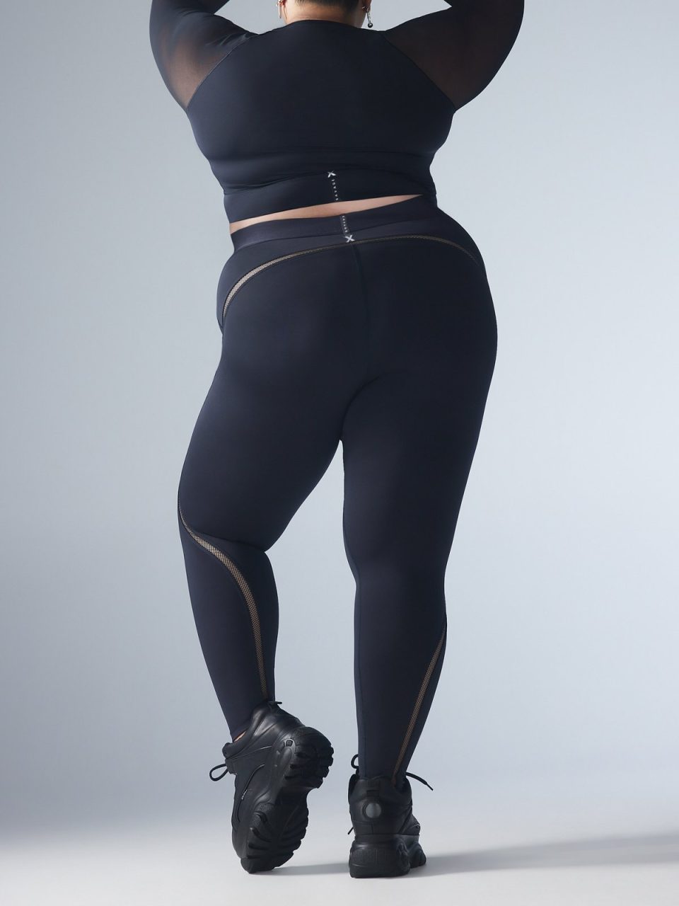 Flow High-Waist Trimmed Legging