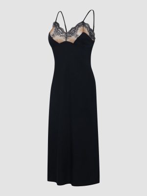 Lacestruck Sleep Slip