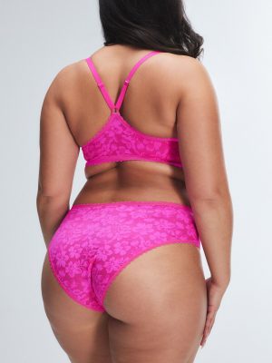 Lavish Lace Front-Closure Push-Up Bra