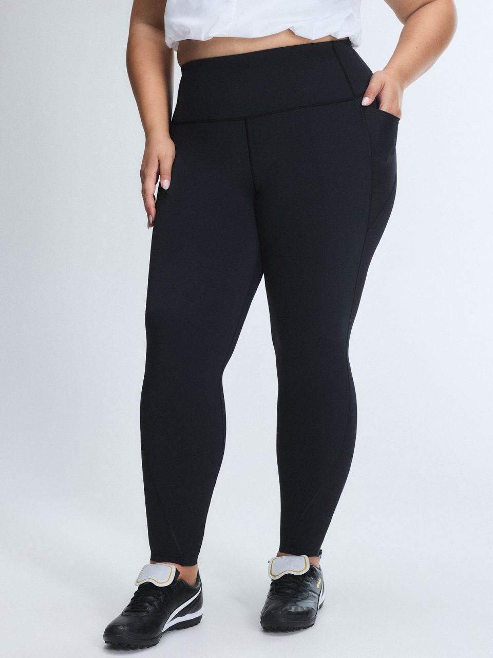 Lit Luster Ankle Zip Legging