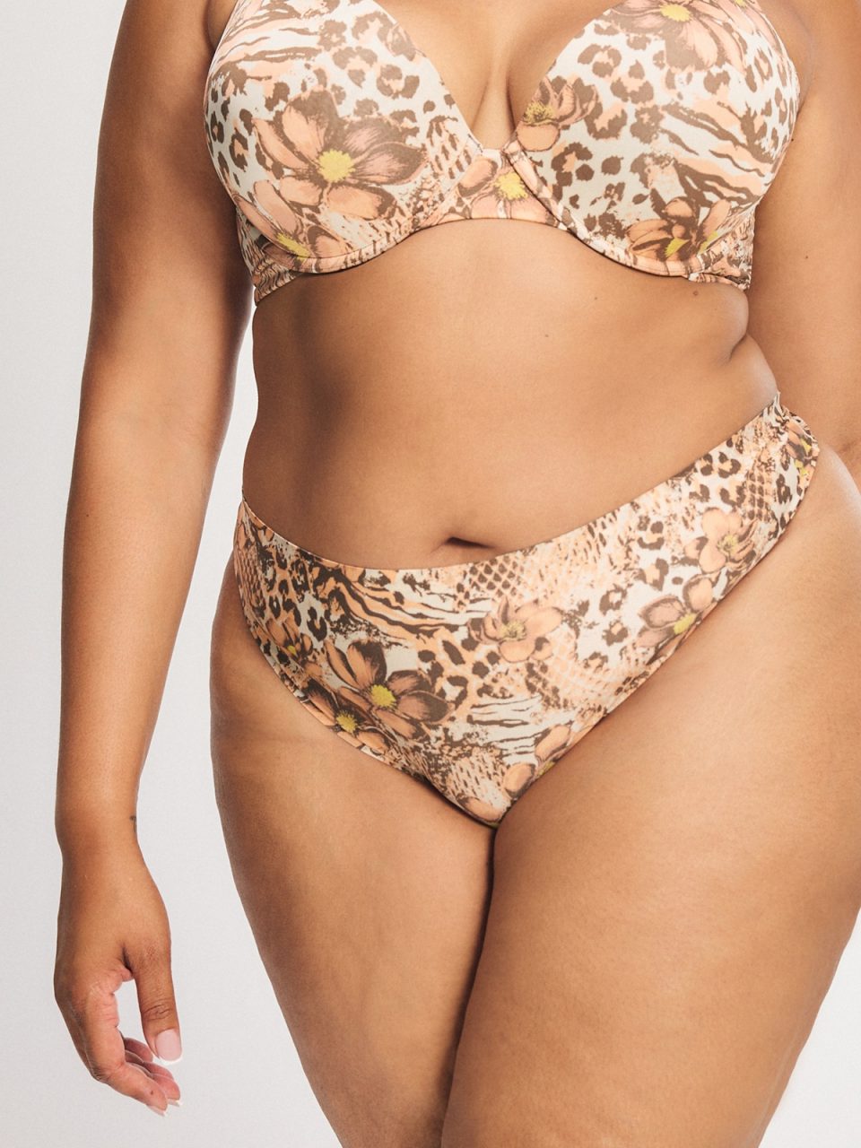 NEW Microfiber No-Show Thong Panty