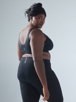 Peak Performance Low-Impact X Mesh Sports Bra