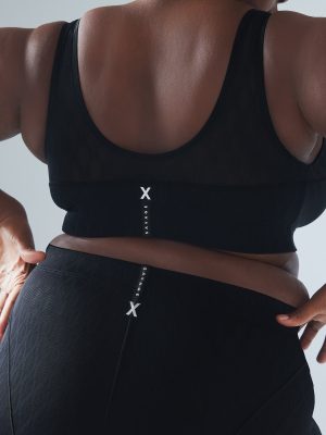 Peak Performance Low-Impact X Mesh Sports Bra