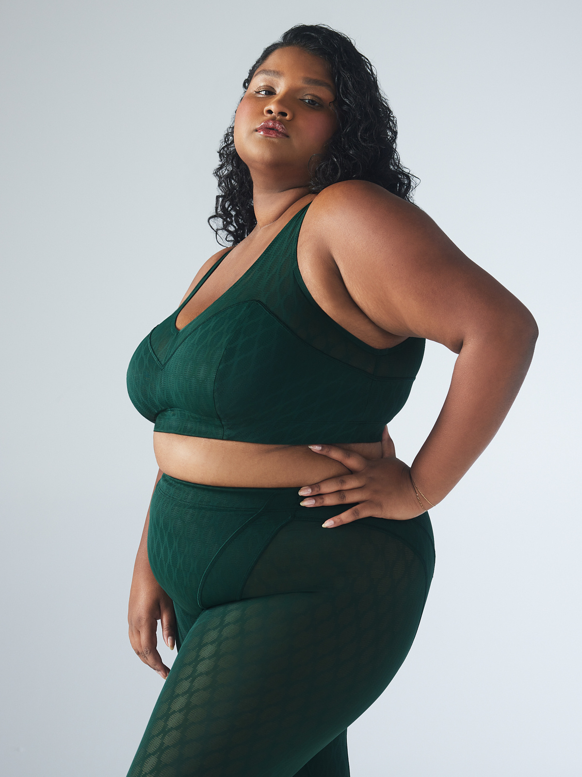 PEAK-PERFORMANCE-LOW-IMPACT-MESH-SPORTS-BRA-SV2353948-4985-4-1200×1600