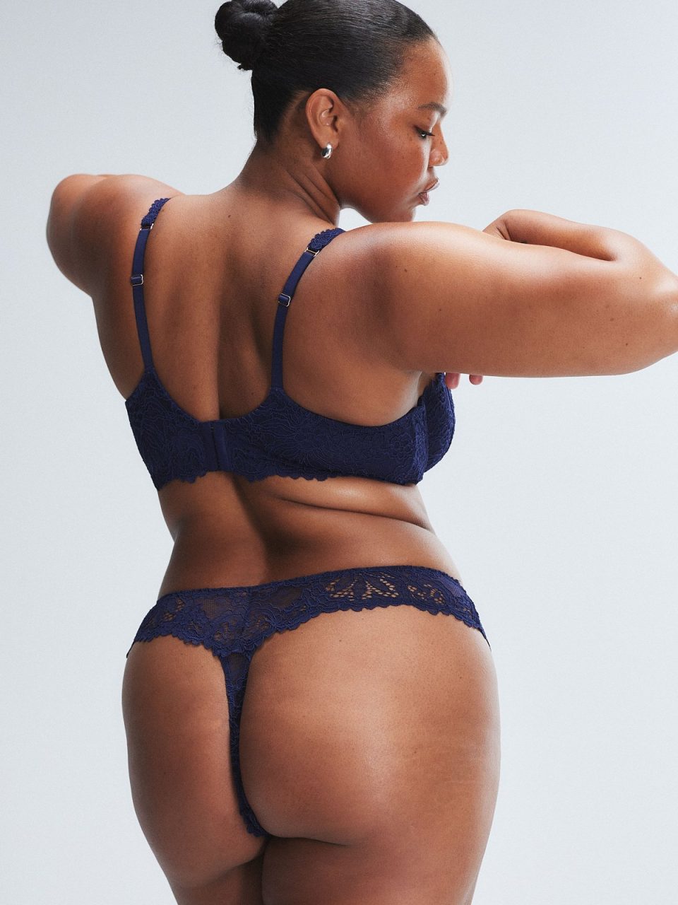 Romantic Corded Lace Thong Panty