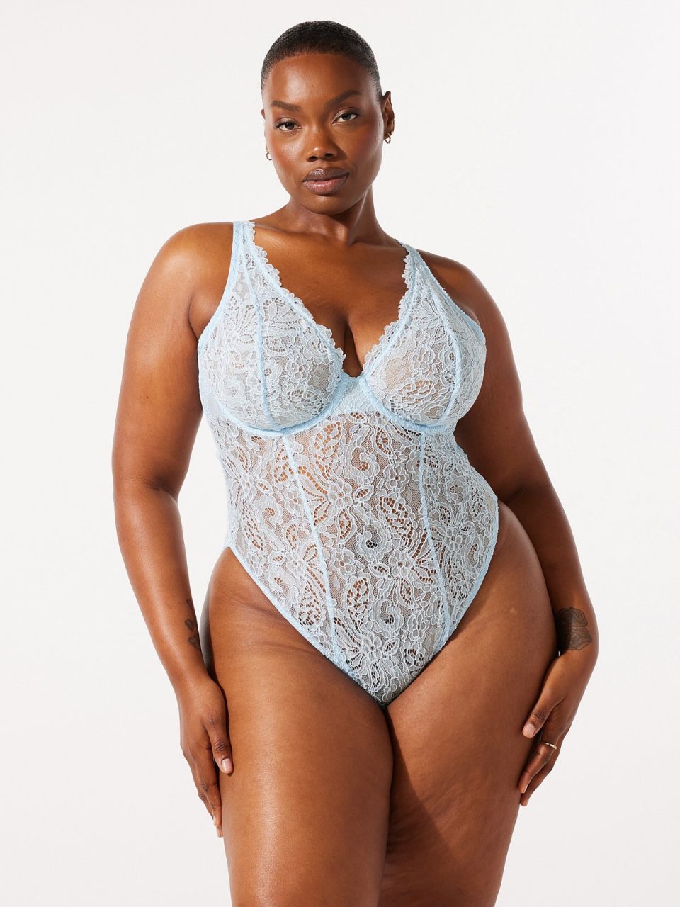 Romantic Corded Lace Underwire Teddy