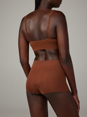 Seamless Scoop-Neck Bralette & Boy Short 2-Piece Set