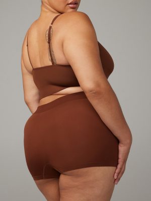 Seamless Scoop-Neck Bralette & Boy Short 2-Piece Set