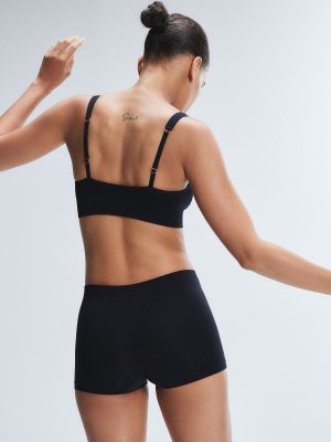 Seamless Scoop-Neck Bralette