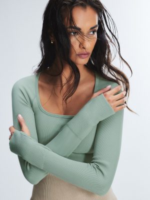 Seamless Rib Sport Long-Sleeve Cropped Bra Top