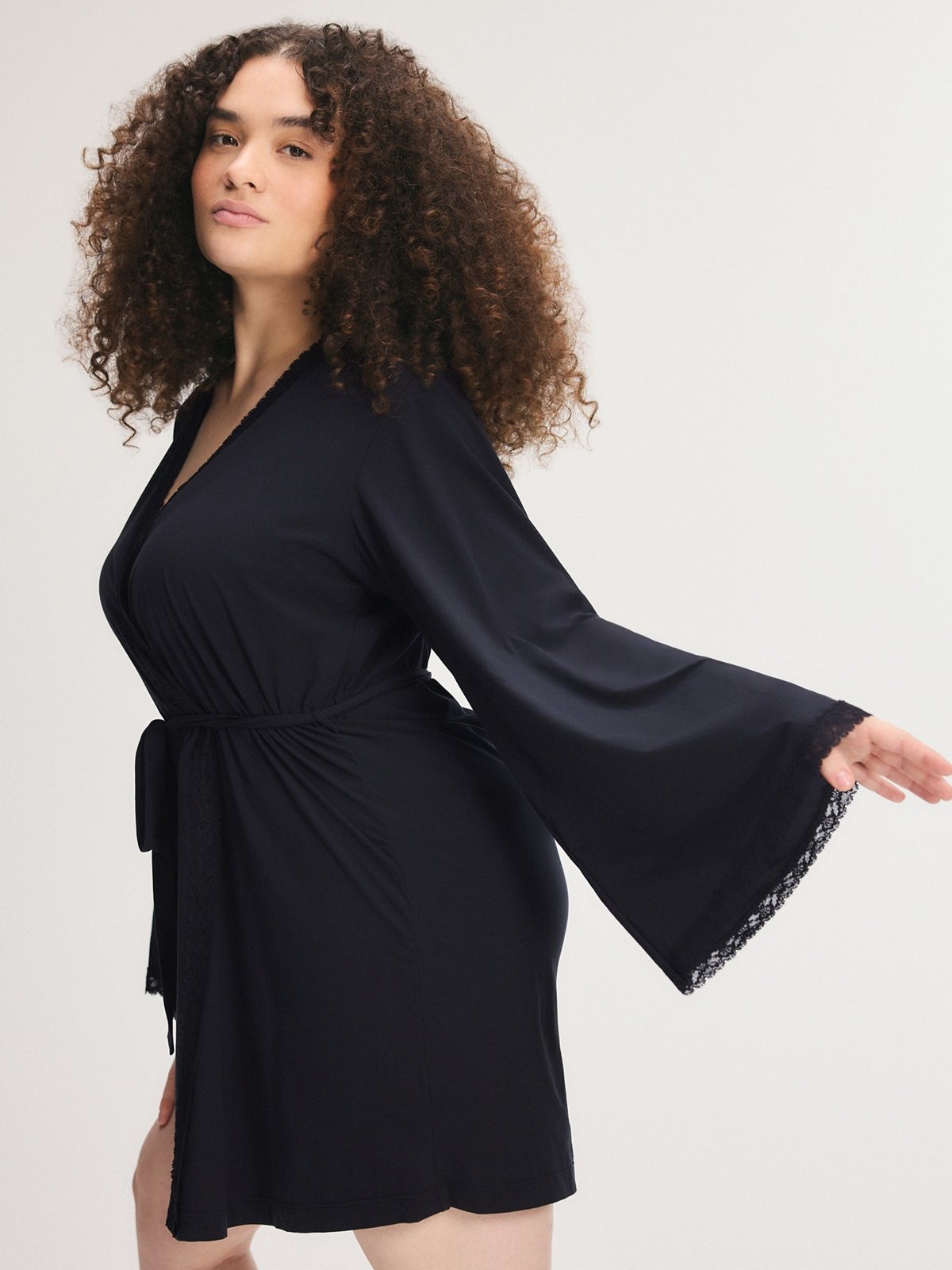 SNUG-HUG-SHORT-ROBE-SQ2459017-1533-1-1200×1600