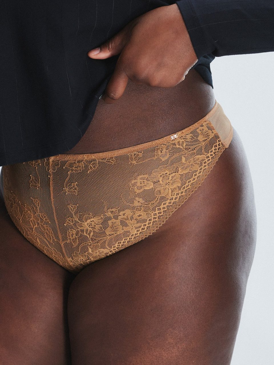 Top Drawer Lace Thong Panty