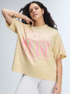 Weekender Jersey Classic Graphic Tee