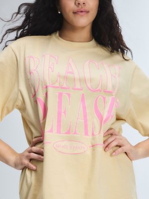 Weekender Jersey Classic Graphic Tee