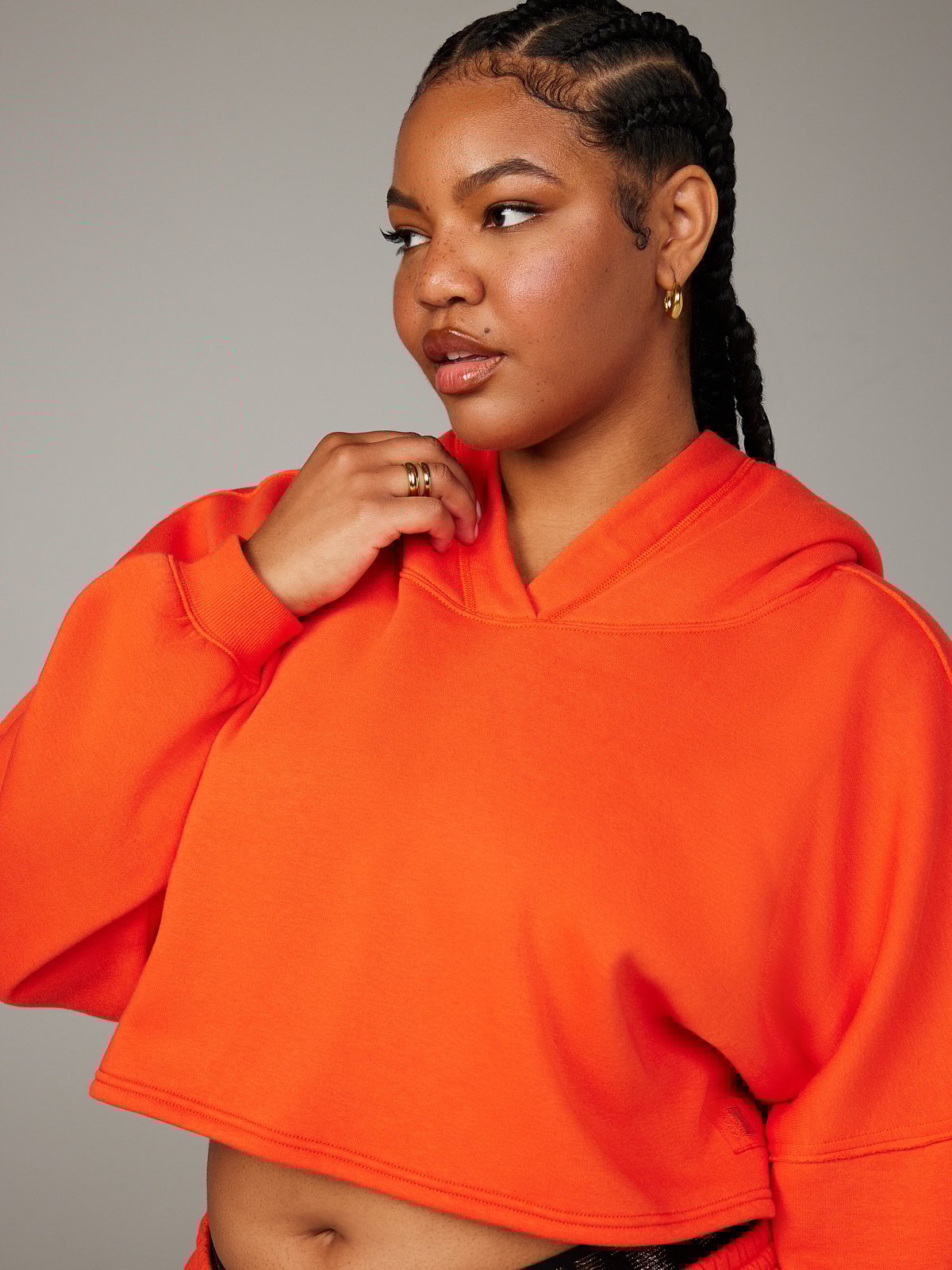 XSSENTIAL-CROPPED-HOODIE-SB2354599-6890-4-1200×1600