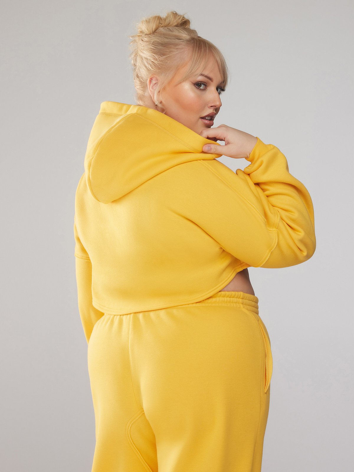 XSSENTIAL-CROPPED-HOODIE-SB2354599-9105-2-1200×1600