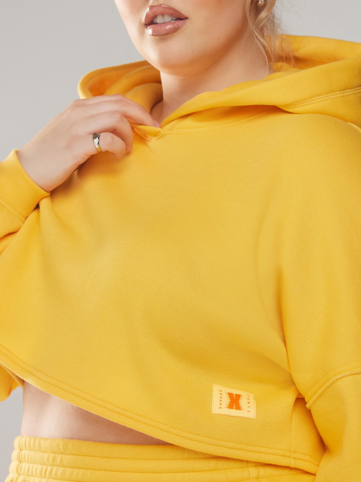 XSSENTIAL-CROPPED-HOODIE-SB2354599-9105-4-1200×1600